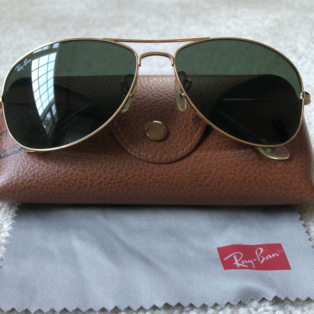 Ray-Ban Gold Frame Aviator Sunglasses